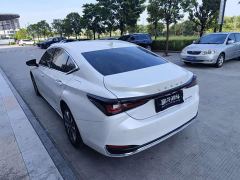 Lexus ES 200 Premium Edition - фото 10