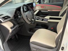 Toyota Sienna 2.5L Hybrid Comfort Edition - фото 7