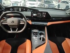 Changan UNI-V 2.0T Sharp Speed Edition - ფოტო 12