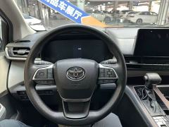 Toyota Gravia 2.5L Hybrid Comfort Edition - photo 12