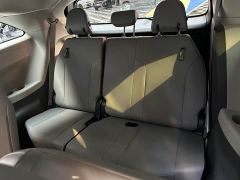 Toyota Gravia 2.5L Hybrid Comfort Edition - photo 17