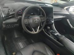 Toyota Avalon Hybrid 2.5L XLE Premium - фото 12