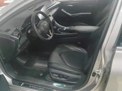 Toyota Avalon Hybrid 2.5L XLE Premium - фото 9