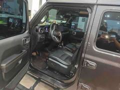 Jeep Wrangler 2.0T Sahara Four-Door - ფოტო 3
