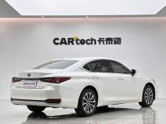 Lexus ES 200 Excellence Edition - ფოტო 5