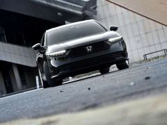 Honda Accord 260TURBO Luxury Edition - photo 8