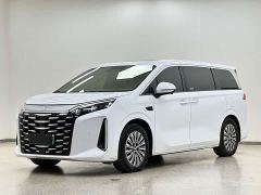 BYD Summer DM-i 1.5T 180km Exceed - фото 1