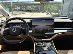 Denza D9 DM-i 970 AWD Flagship - ფოტო 20