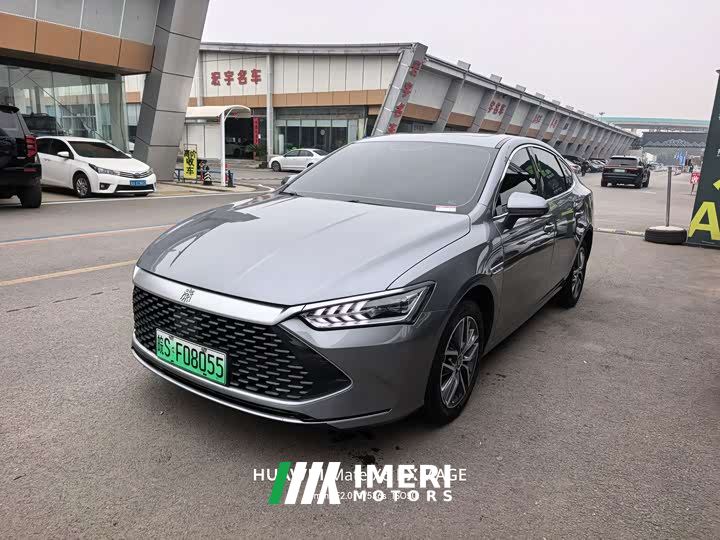 BYD Qin Plus Glory Edition DM-i 120KM Leading - автомобиль из Китая