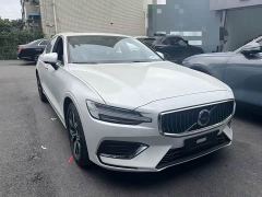 Volvo S60 B4 Smart Luxury Edition - ფოტო 3
