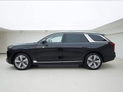 FAW Red Flag E-HS9 690km Range Flagship Edition Six-Seater - ფოტო 3