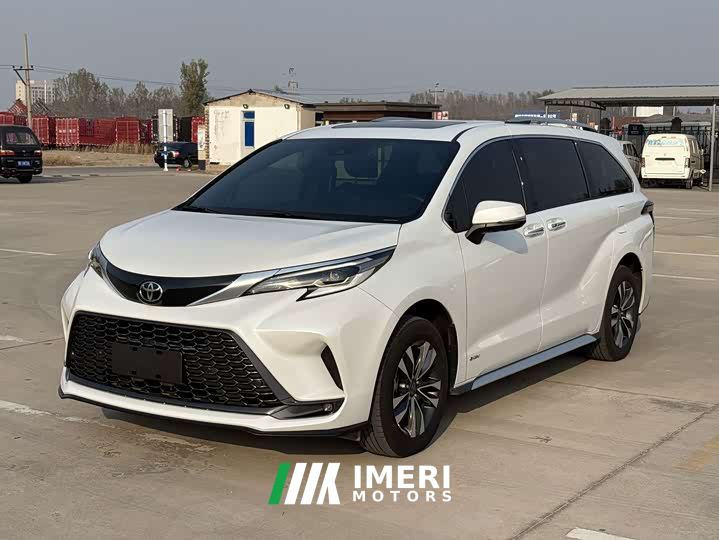 Toyota Gravia 2.5L Hybrid Prestige Plus AWD