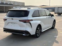 Toyota Gravia 2.5L Hybrid Prestige Plus AWD - фото 6