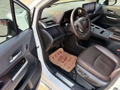 Toyota Gravia 2.5L Hybrid Prestige Plus AWD - фото 9