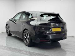 BMW iX xDrive40 - ფოტო 4