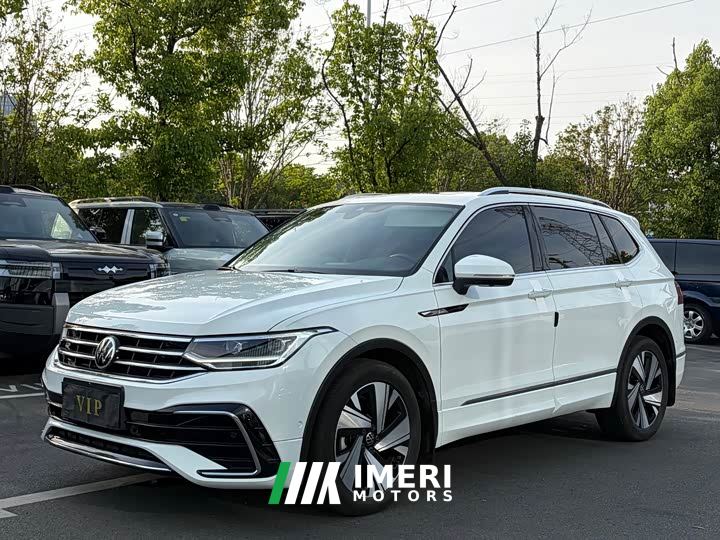 Volkswagen Tiguan L 330TSI Automatic FWD R-Line Comfort Edition