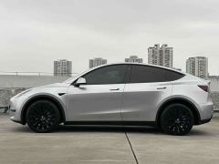 Tesla Model Y Long Range All-Wheel Drive - photo 3