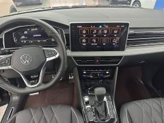 Volkswagen Tiguan L 330TSI Automatic FWD R-Line Comfort Edition - photo 9