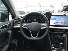 Volkswagen Tiguan L Outstanding Edition 300TSI Automatic Two-Wheel Drive Dragon Ascendant Version - фото 10