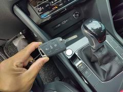 Volkswagen Tiguan L Outstanding Edition 300TSI Automatic Two-Wheel Drive Dragon Ascendant Version - фото 8