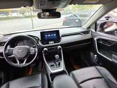 Toyota RAV4 2.0L CVT FWD Urban Edition - фото 5