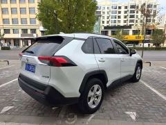Toyota RAV4 2.0L CVT FWD Urban Edition - фото 7