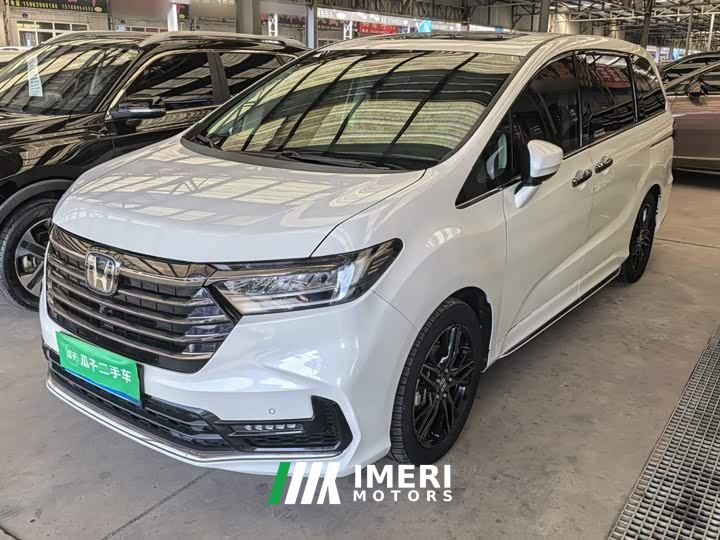 Honda Odyssey 2.0L e:HEV Sharp Radiance Edition