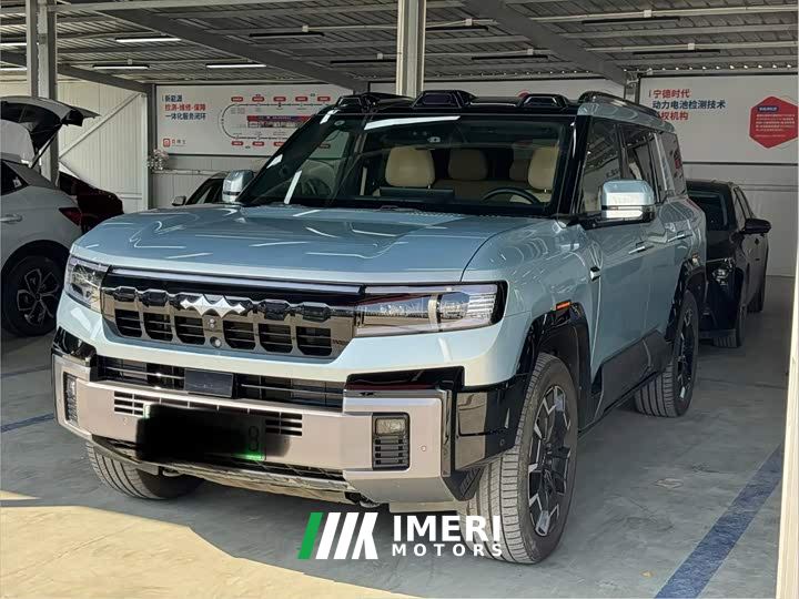 Fangchengbao Leopard 8 Zhiyong Flagship Edition 7-Seater - автомобиль из Китая