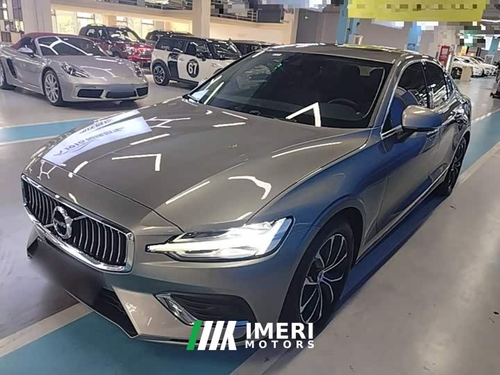 Volvo S60 B4 Smart Luxury Edition