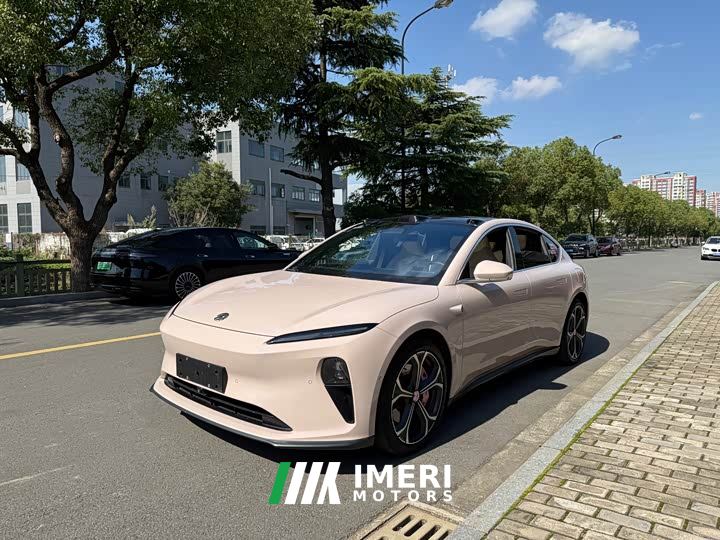 NIO ET5 75kWh - car from China