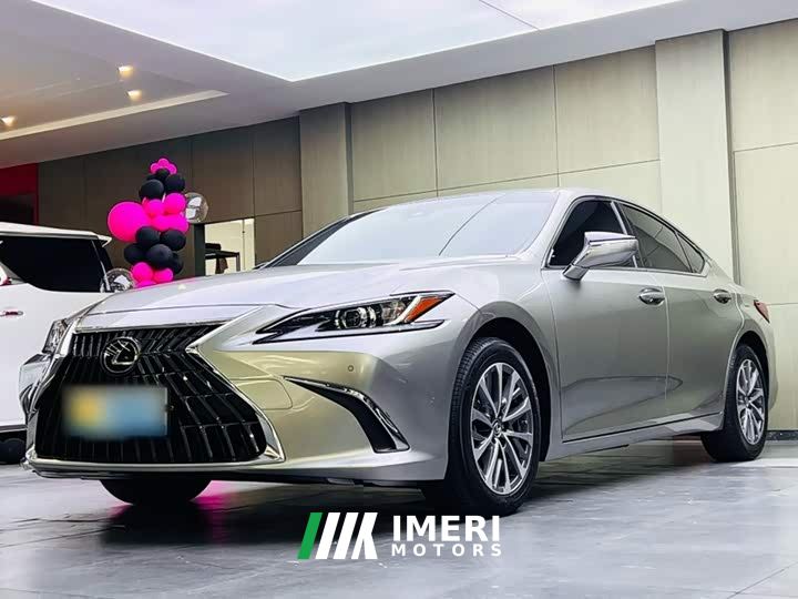 Lexus ES 200 Excellence Edition - ავტომობილი ჩინეთიდან