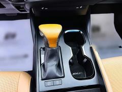 Lexus ES 200 Excellence Edition - ფოტო 14