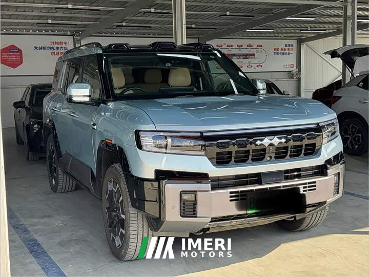 Fangchengbao Leopard 8 Zhiyong Flagship Edition 7-Seater - автомобиль из Китая