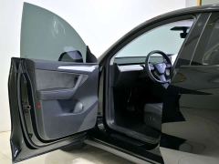 Tesla Model Y Rear-Wheel Drive - ფოტო 13