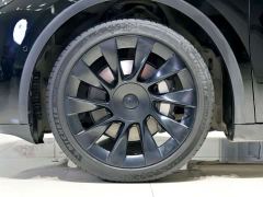 Tesla Model Y Rear-Wheel Drive - ფოტო 20