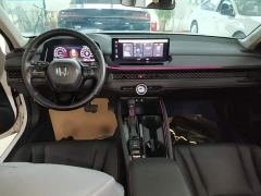 Honda Accord 260TURBO Luxury Edition - фото 9