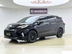Toyota Sienna 2.5L Hybrid Comfort Edition - фото 1