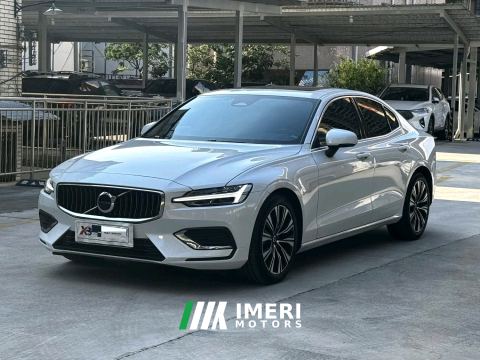 2025 Volvo S60 B4 Smart Remote Sport Edition - car from China