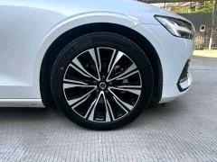 Volvo S60 B4 Smart Remote Sport Edition - ფოტო 5