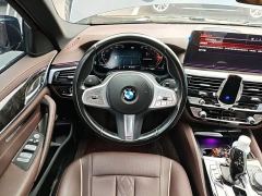BMW 5 Series Facelift 525Li M Sport Package - ფოტო 10