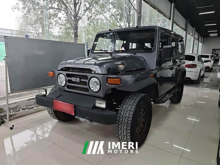 Beijing 212 Classic Marksman 2.4T Manual Base Edition - ავტომობილი ჩინეთიდან
