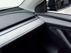 Tesla Model Y Long Range All-Wheel Drive - ფოტო 11