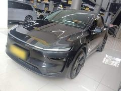 Tesla Model Y Rear-Wheel Drive - ფოტო 1