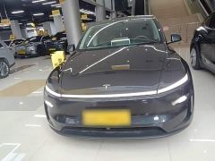Tesla Model Y Rear-Wheel Drive - ფოტო 2