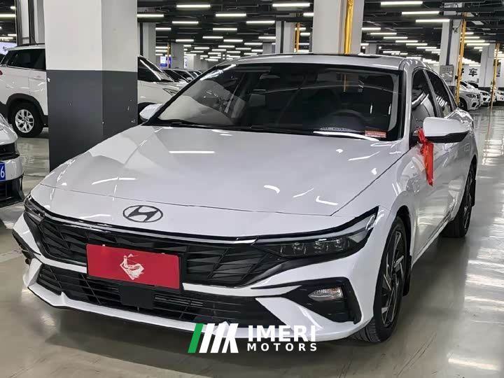 Hyundai Elantra 1.5L CVT Luxury - автомобиль из Китая