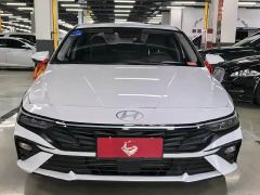 Hyundai Elantra 1.5L CVT Luxury - фото 2