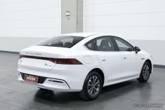 BYD Qin PLUS DM-i Honor Edition 1.5L 55km Leading Edition - photo 2