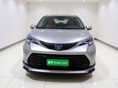 Toyota Sienna 2.5L Hybrid Comfort Edition - фото 2