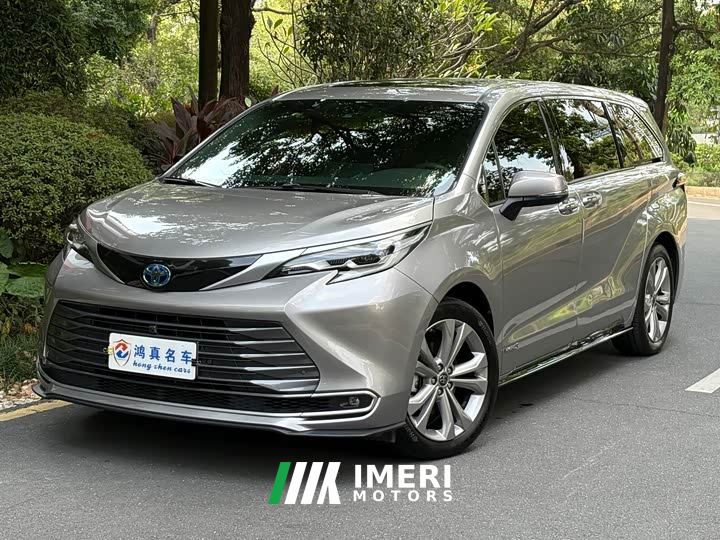 Toyota Sienna 2.5L Hybrid Premium Edition - автомобиль из Китая