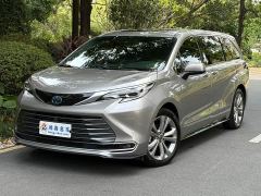 Toyota Sienna 2.5L Hybrid Premium Edition - фото 1